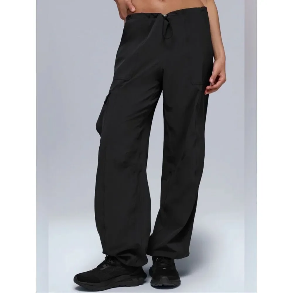 Alo Yoga Megastar Cargo Pants Black Low Rise Wide Leg Size M NWT